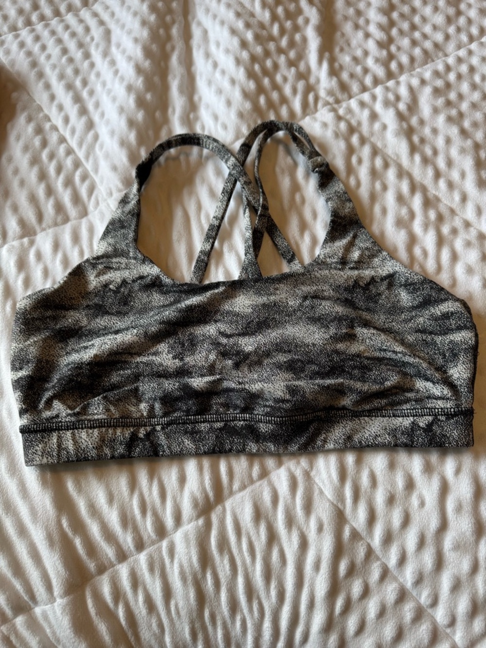 lululemon athletica Gray black and white energy Strappy Sports Bra size 12
